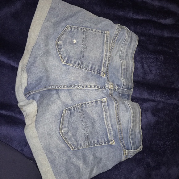 Arizona Jean Shorts - Picture 2 of 3